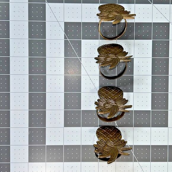 Pineapple Brass Napkin Holders Set of 4 Tropical Coastal Table Accessory 2.5" L - Picture 5 of 9